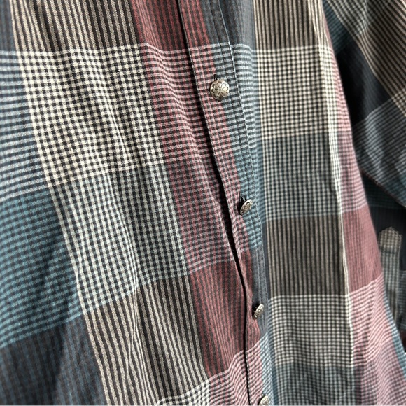 Beautiful vintage wrangler button down flannel - Picture 3 of 4